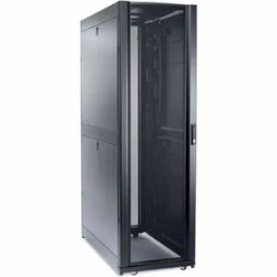APC NETSHELTER SX 42U...